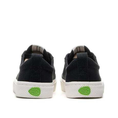 Championes Cariuma Oca Low Negro