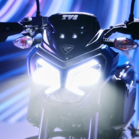 TVS Raider 125 FI Amarillo