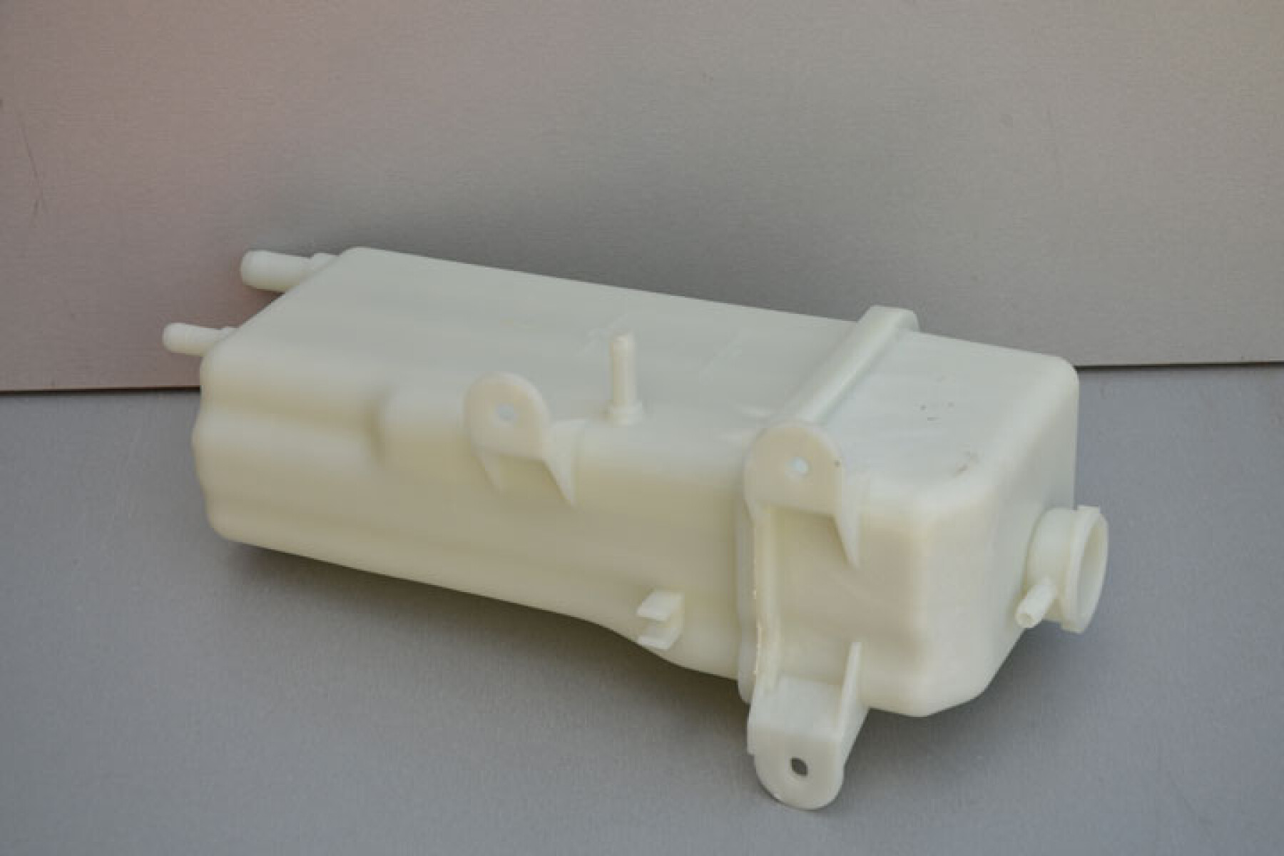 DEPOSITO HYUNDAI AUXILIAR RADIADOR H1 01-06 - 
