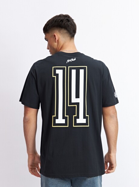 REMERA CATORCE NEGRO