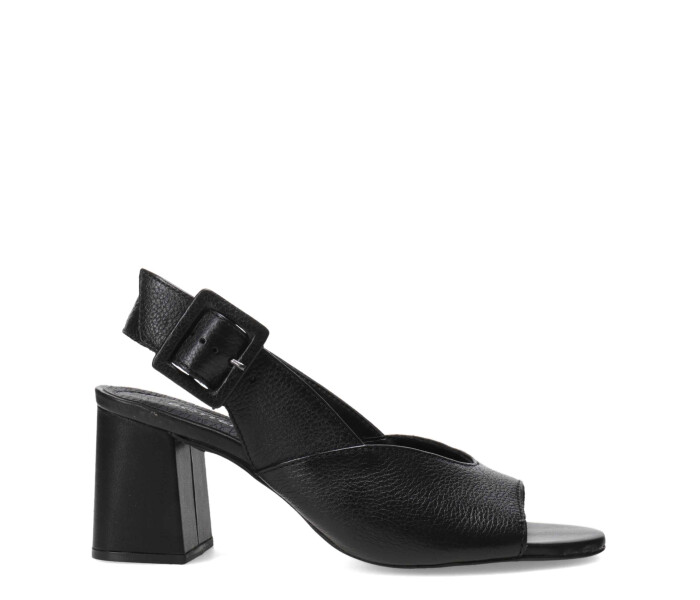 Sandalia con pulsera Preto