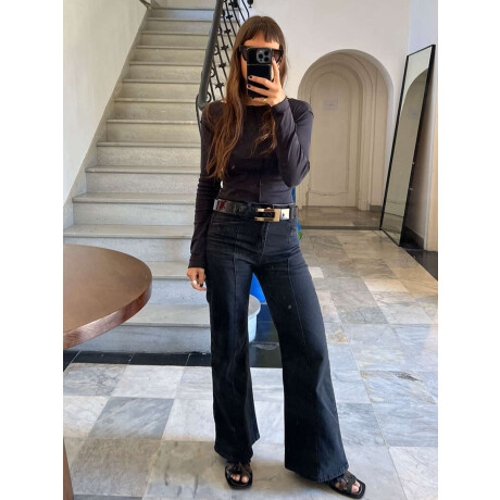 Wideleg Niut Black
