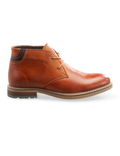 BOTA CUERO CON CORDONES Marron