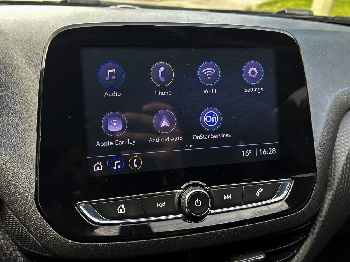 Chevrolet Onix 1.0T EXCELENTE ESTADO! | Permuta / Financia Chevrolet Onix 1.0T EXCELENTE ESTADO! | Permuta / Financia