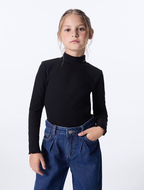 POLERA INFANTIL EN TELA ACANALADA NEGRO