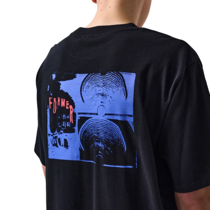 Remera Former Warpage Crux - Negro Remera Former Warpage Crux - Negro
