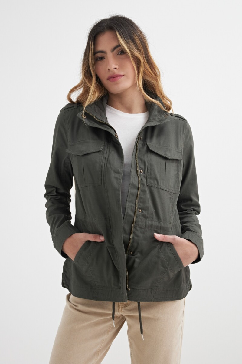 Chaqueta liviana con bolsillos NEGRO