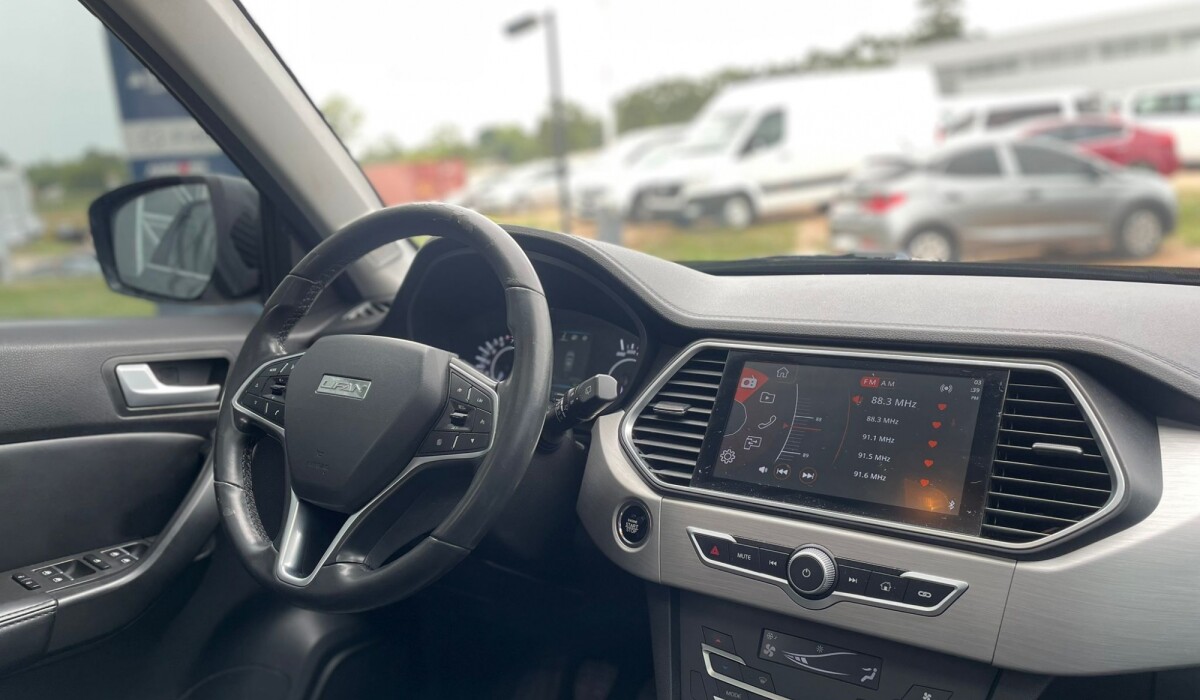 Lifan X70 2.0 MT Full Tech - 2019 Lifan X70 2.0 MT Full Tech - 2019