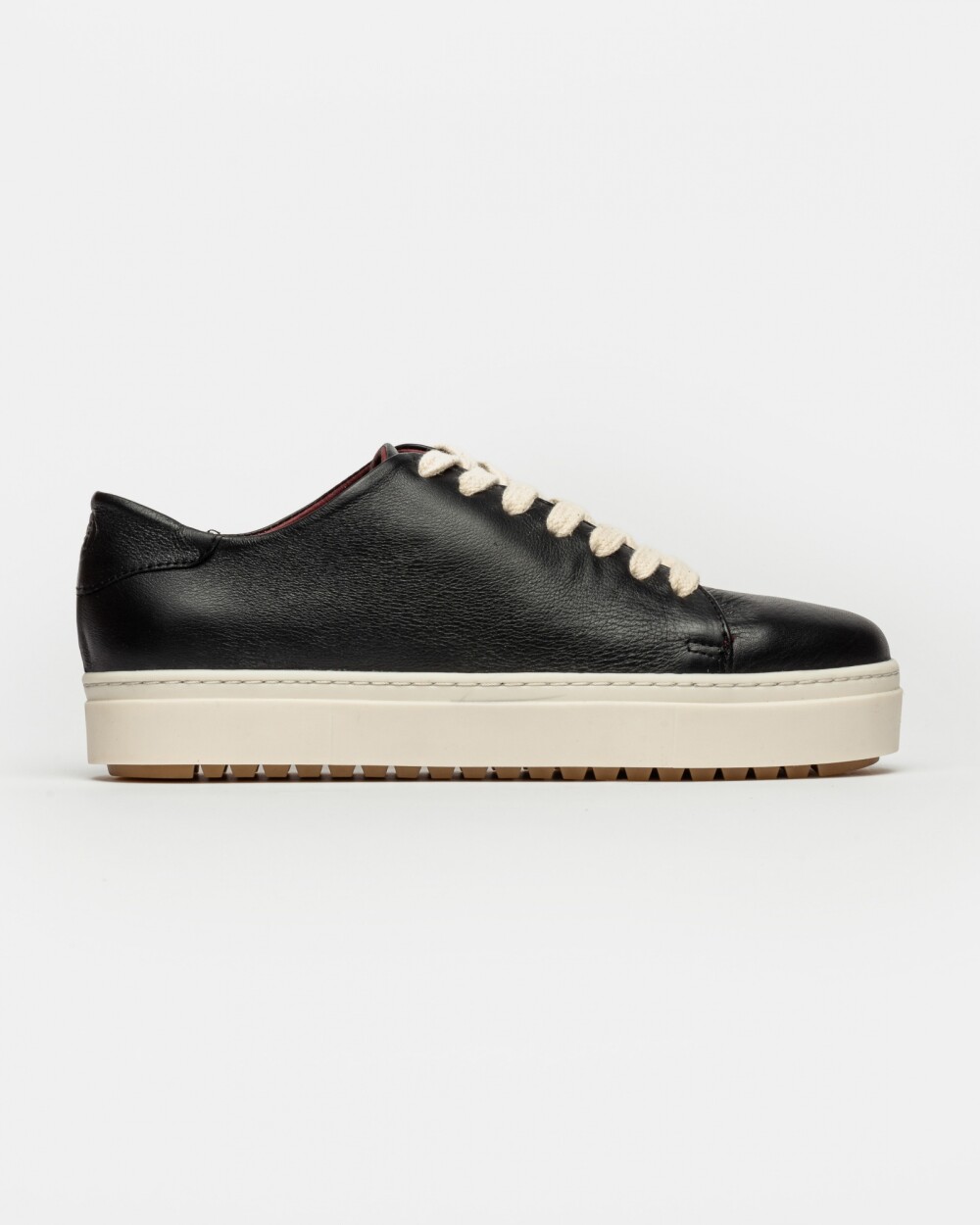 Sneaker Eimi En Cuero Liso Negro