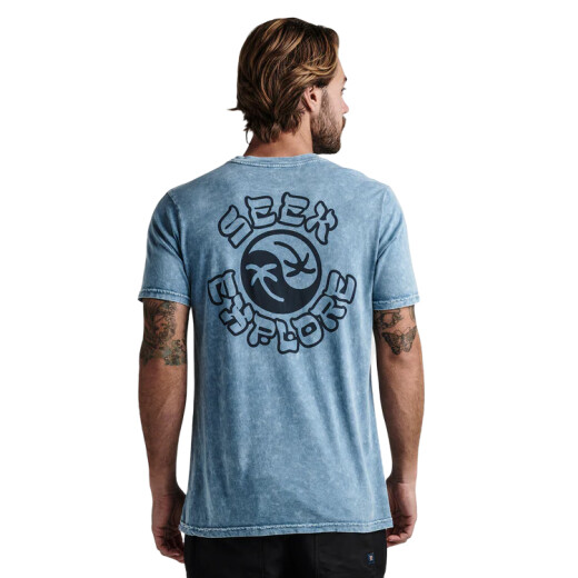 Remera Roark Seek And Explore - Celeste Remera Roark Seek And Explore - Celeste