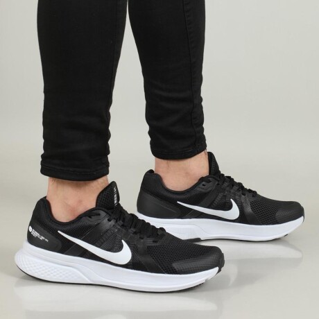 Nike Run Swift 2 Black/White