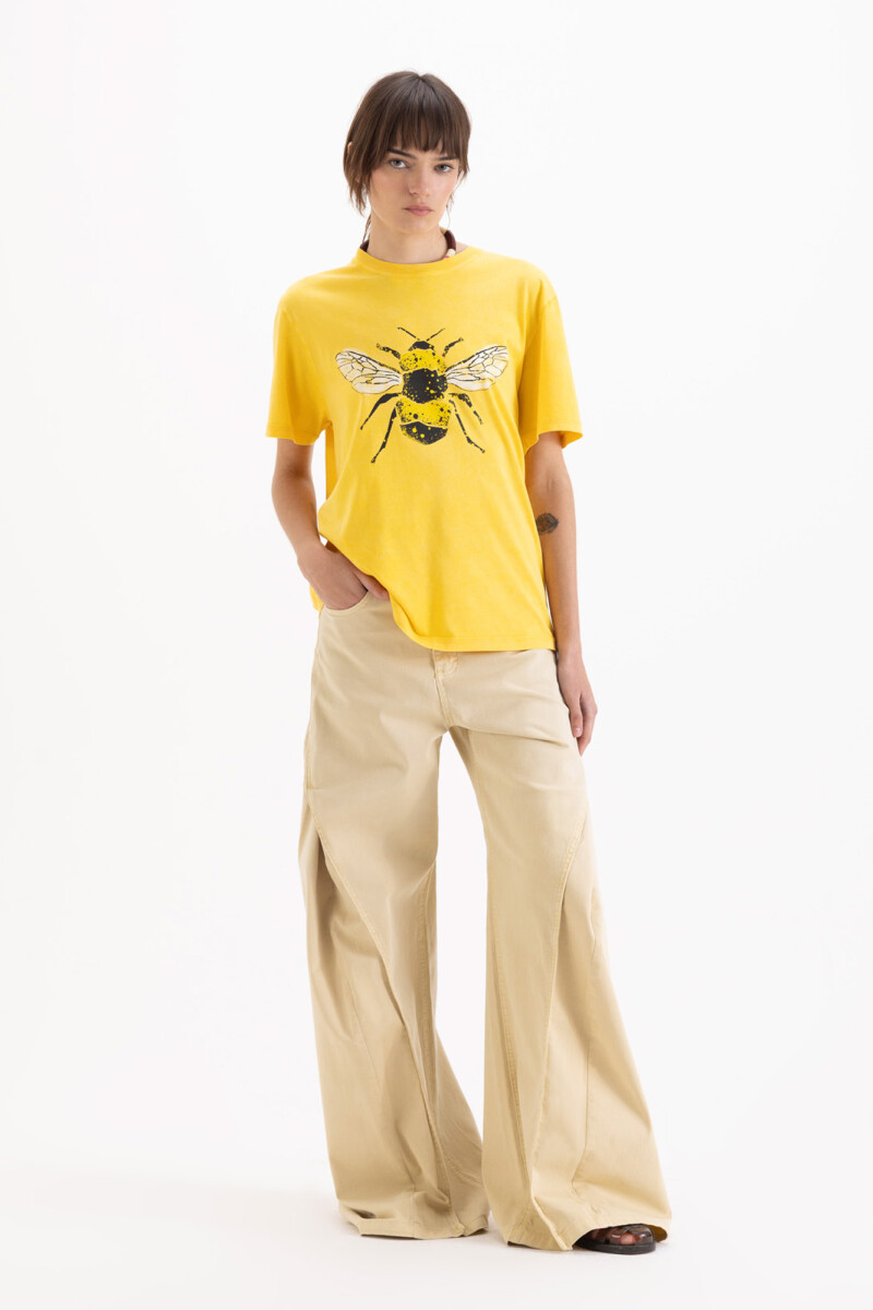 REMERA BEE Amarillo