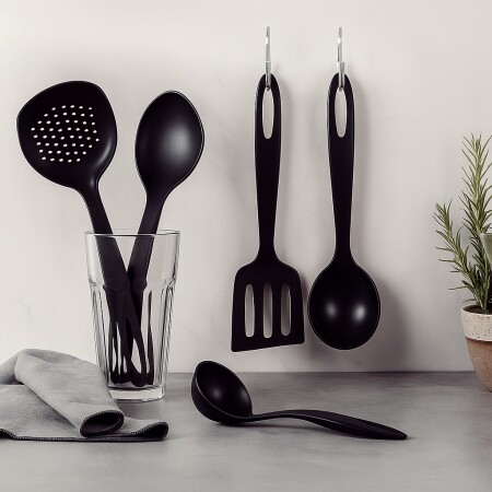 JUEGO DE UTENSILIOS 5PZAS ABILITY NEGRO