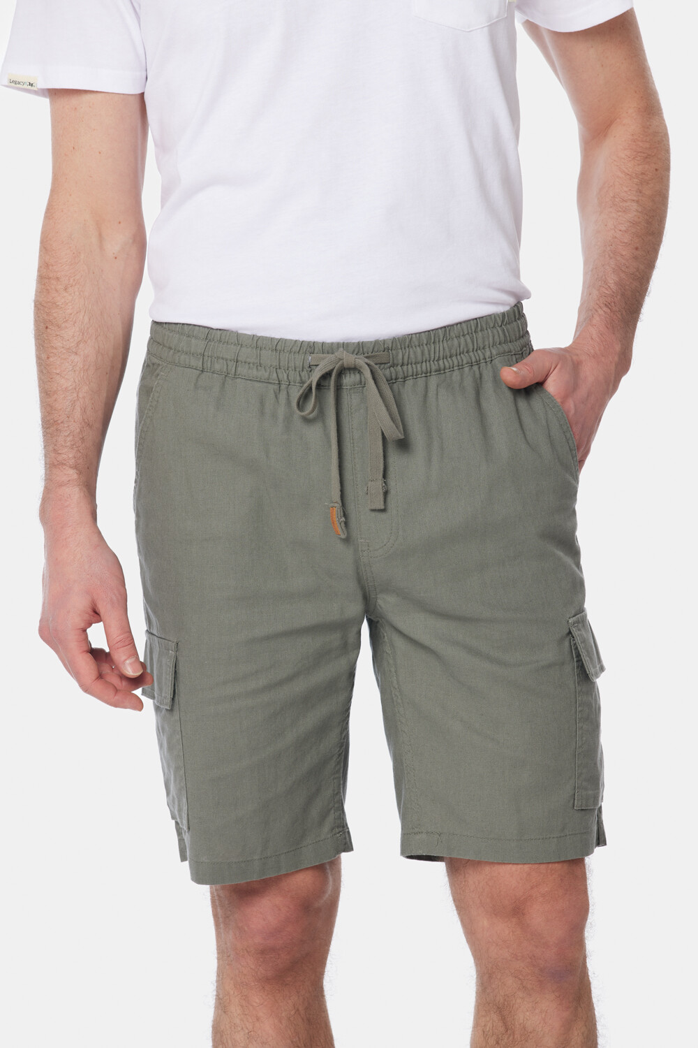 BERMUDA CARGO DE LINO Verde