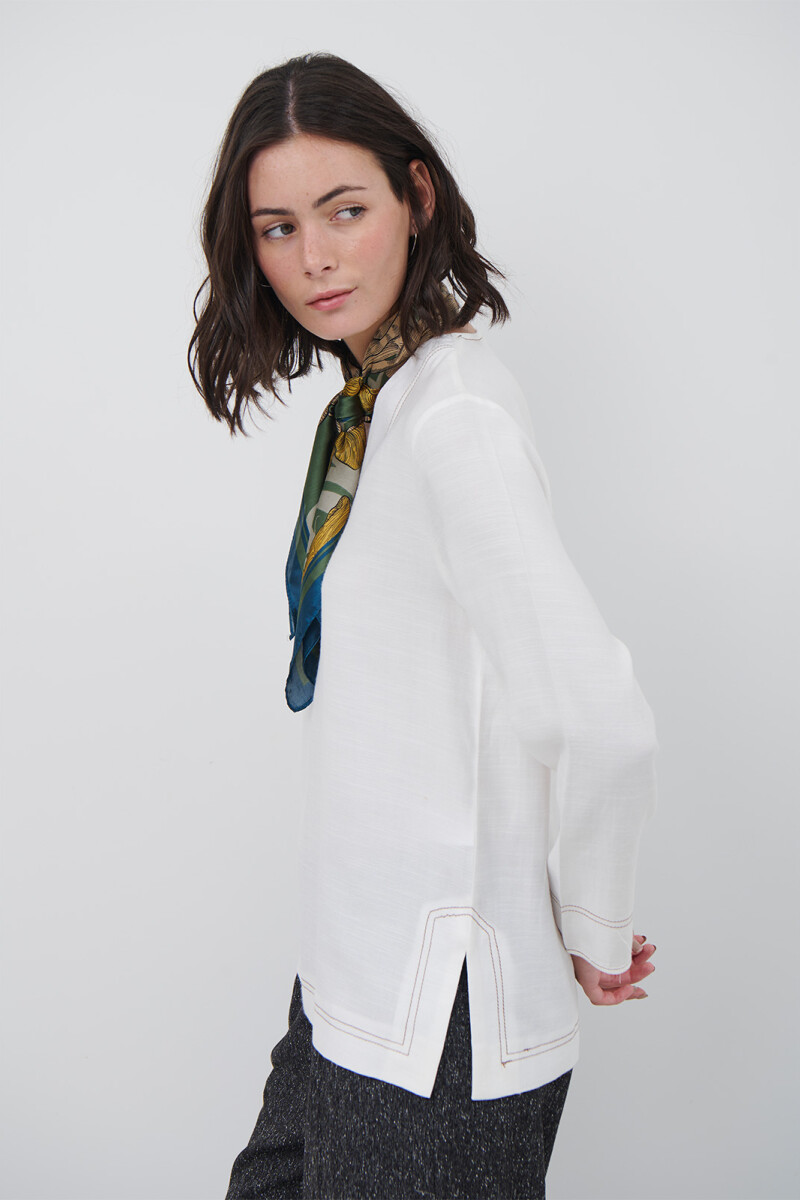 BLUSA ESCOTE V NATURAL