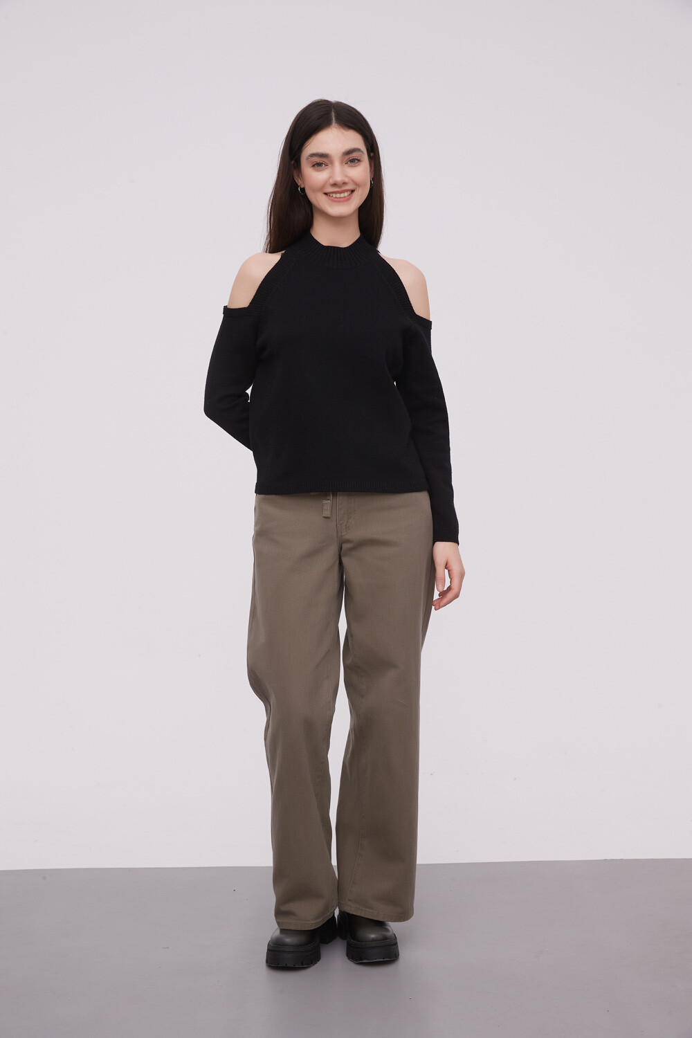 Sweater Moluk Negro