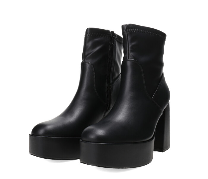 Bota PLACID con simil cuero elastizado Black