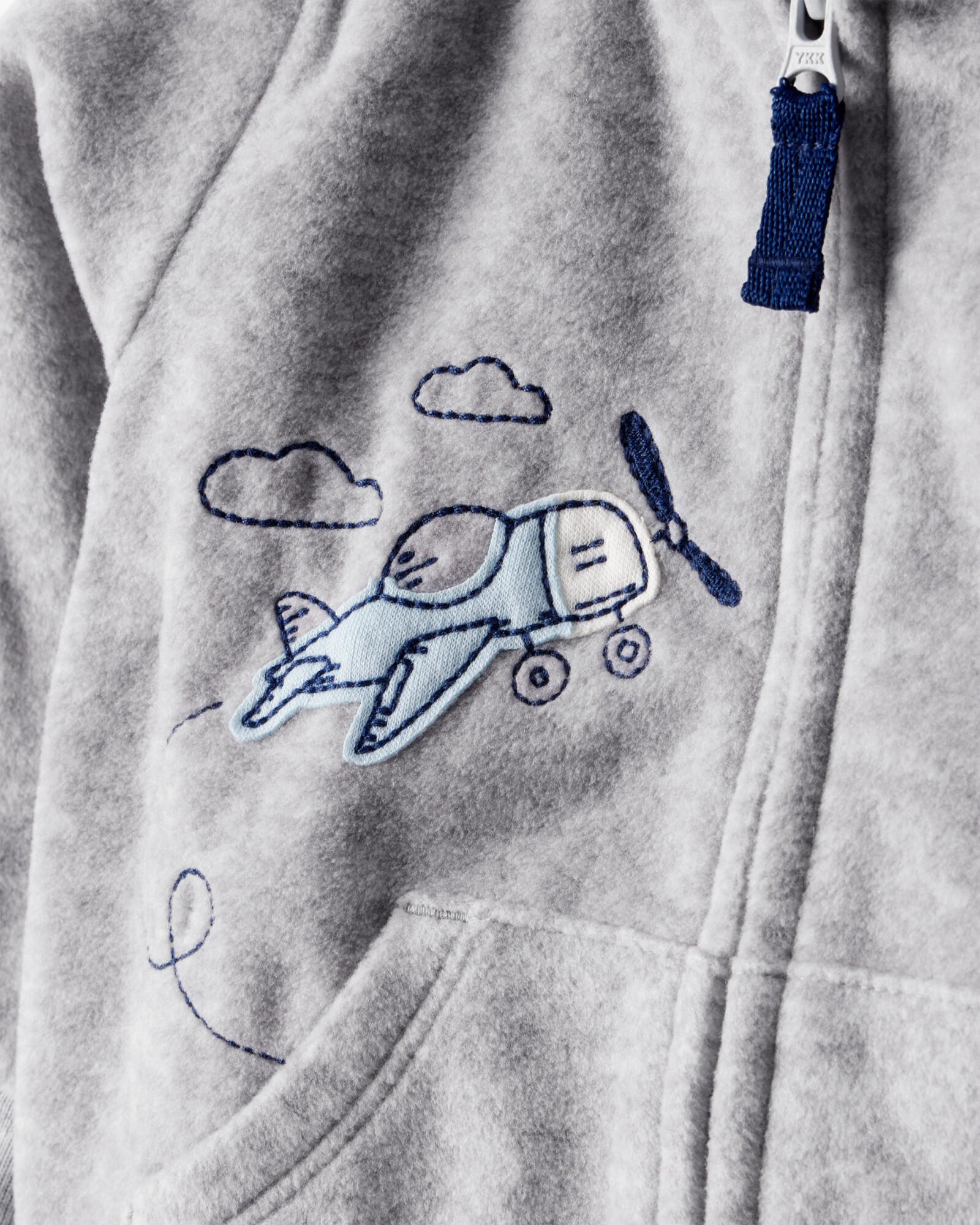 Set tres piezas, campera de micropolar, pantalón y body, diseño avionetas Sin color