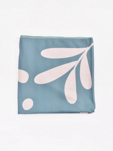 TOALLA PLAYERA MICROFIBRA VERDE