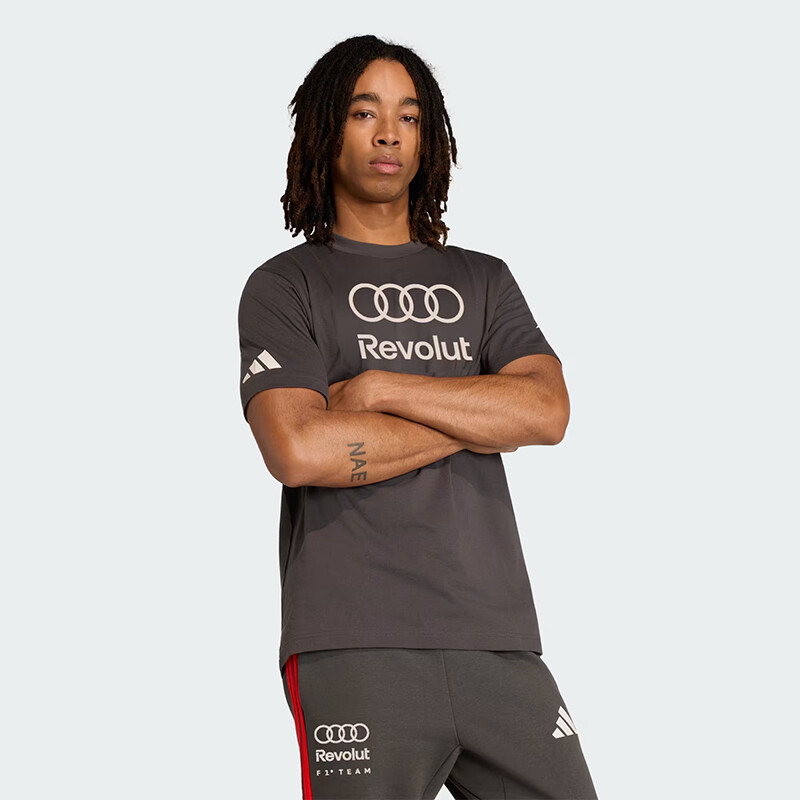 Remera Adidas Gráfica Audi Revolut F1 Team DNA Gris