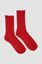 Medias de algodón dama. con terminacion en puño con volado. Rojo