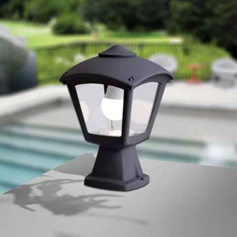 Farol pedestal colonial tr. negro IP55 DISMA/ROBY FL0582