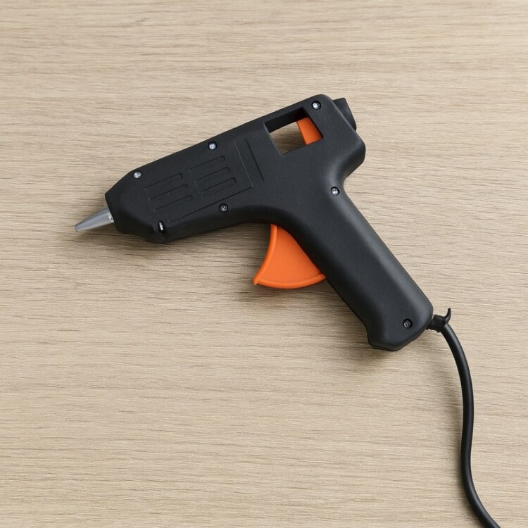 PISTOLA DE SILICONA NEGRO