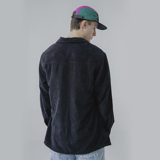 Camisa Pulau Saki Negro