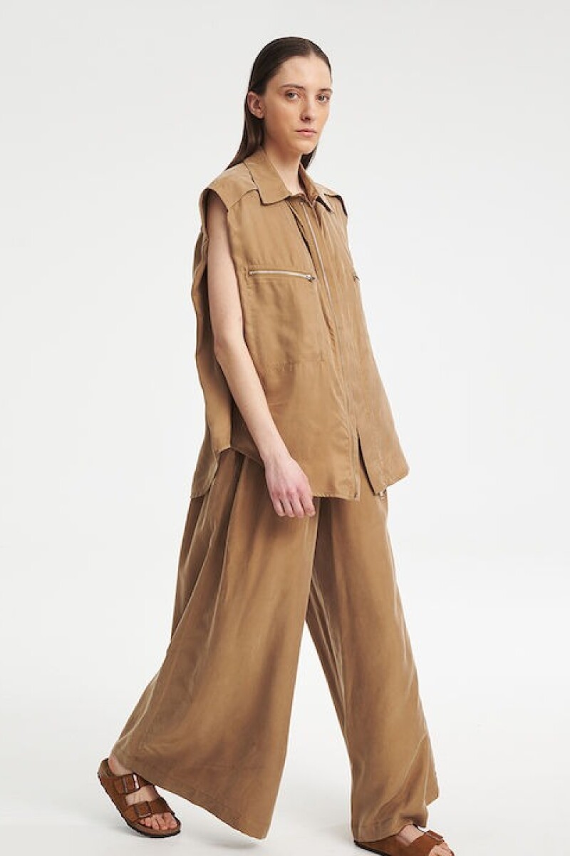 BLUSA SIN MANGAS Camel