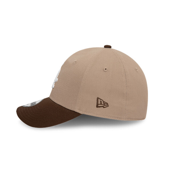 CONTRAST PATCH 9FORTY - NEW ERA BEIGE