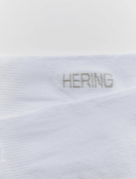 KIT CON 3 PARES DE MEDIAS TIPO SOQUETES UNISSEX BLANCO
