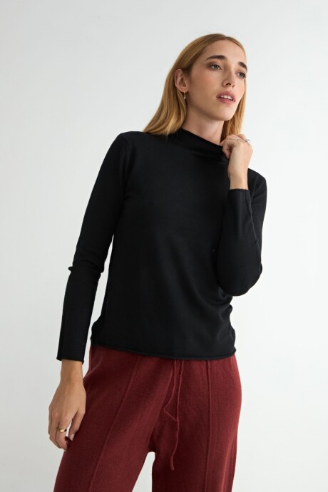 POLERA ARUM NEGRO