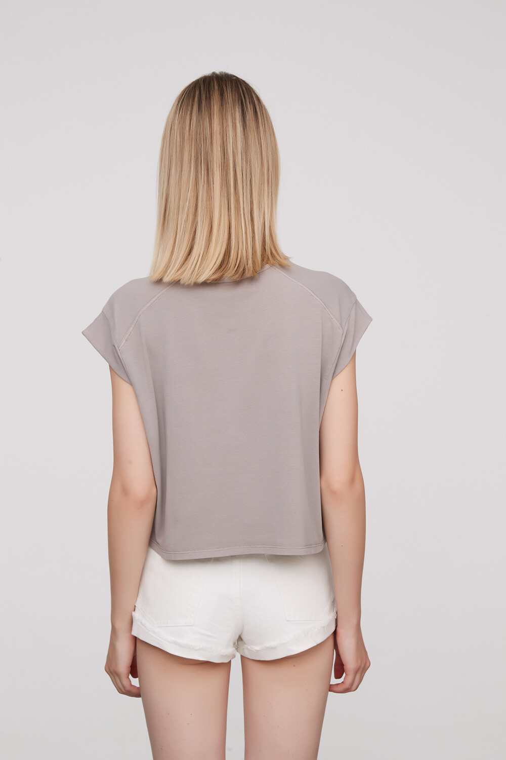 Remera Cucca Taupe / Mink / Vison