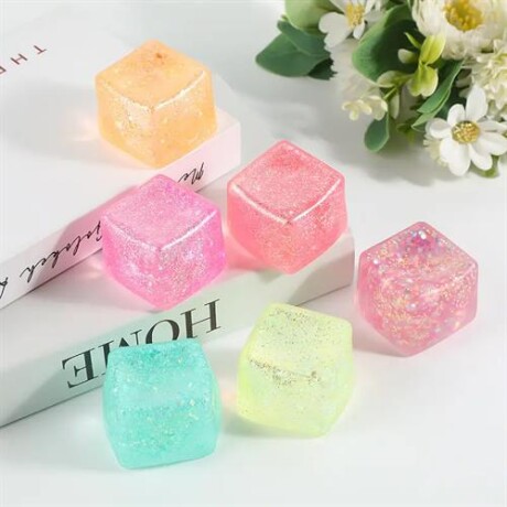 Squishy cuadrado colores fuertes Verde