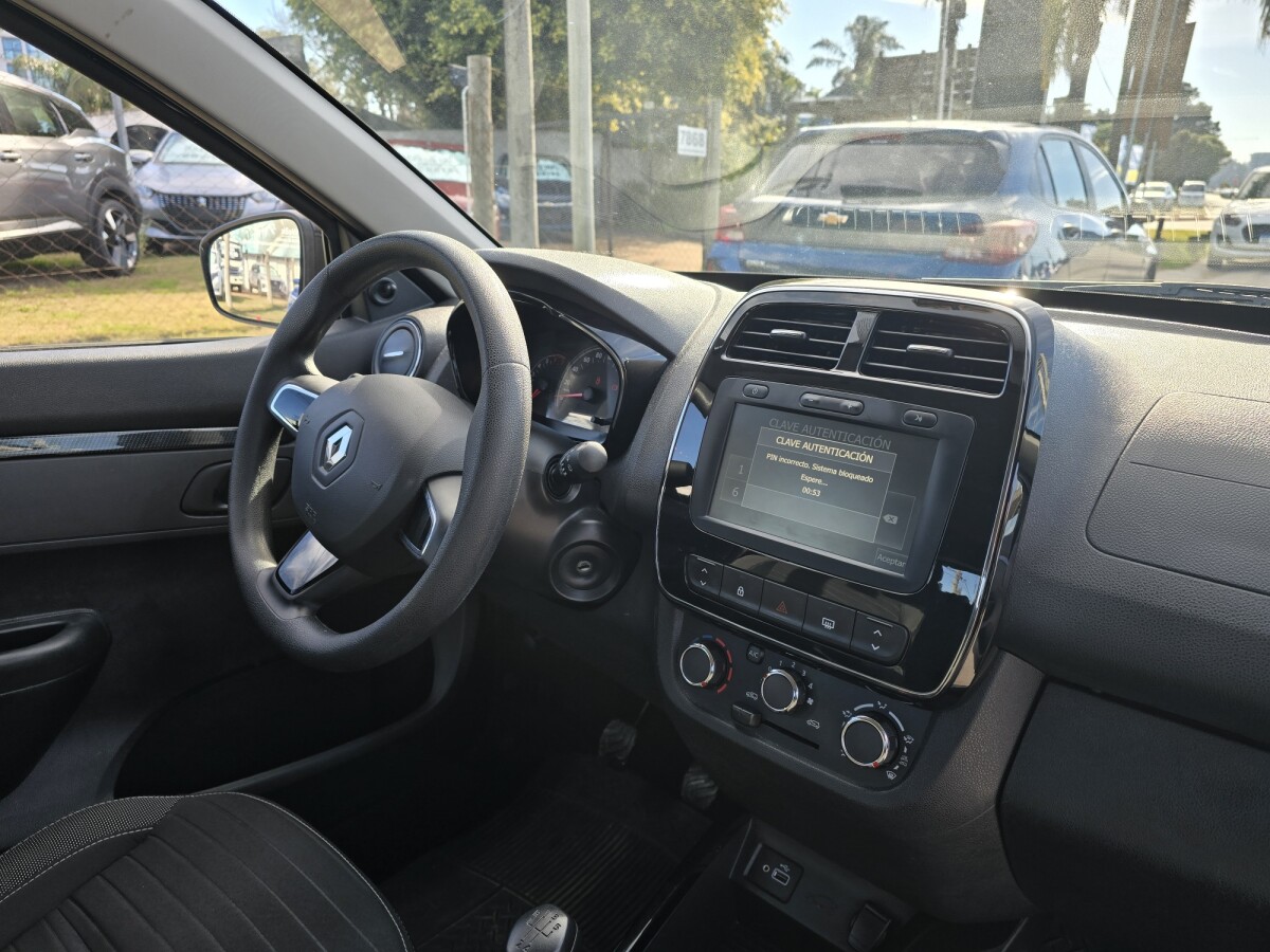 Renault Kwid Intens EXCELENTE ESTADO! | Permuta / Financia Renault Kwid Intens EXCELENTE ESTADO! | Permuta / Financia