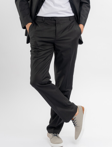 Traje liso negro