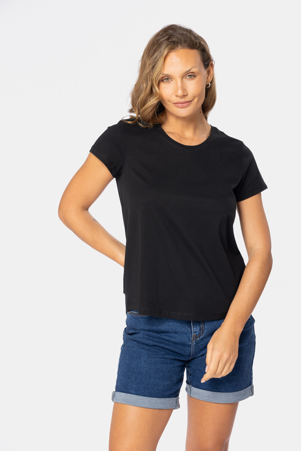 REMERA LISA Negro