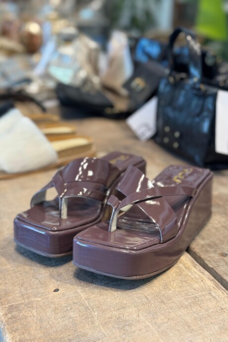 Sandalias Iara Uva Sandalias Iara Uva