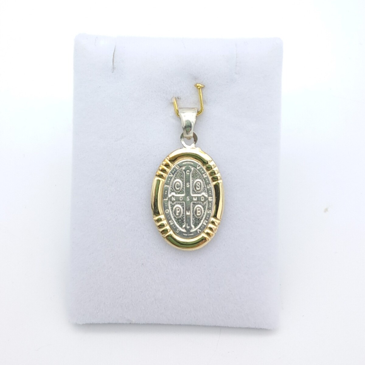 Medalla religiosa de plata 925 y double en oro 18 ktes. SAN BENITO. 