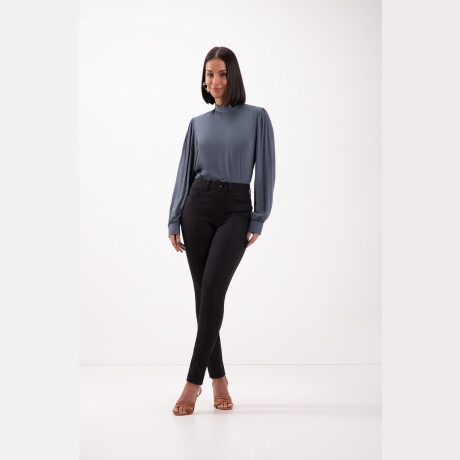 PANTALÓN SKINNY TIRO ALTO NEGRO