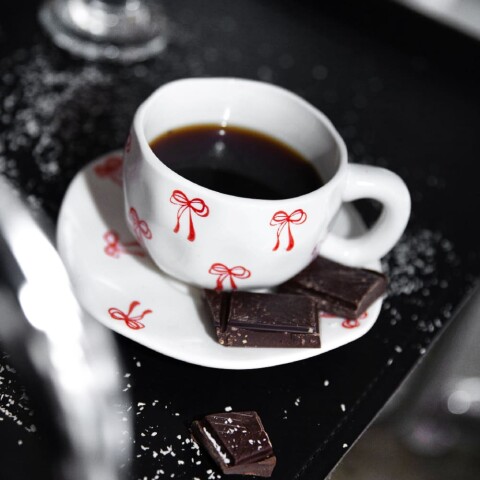 Taza de cerámica moños 350ml Taza de cerámica moños 350ml