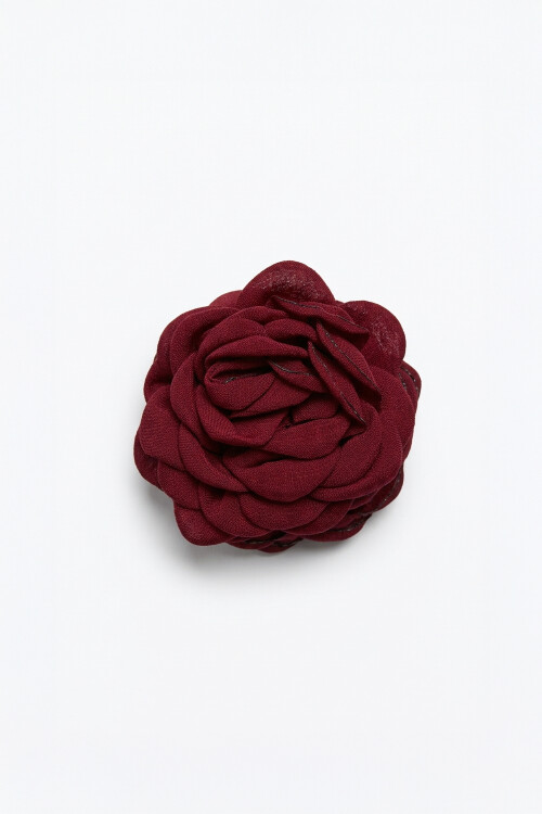 Broche flor tela rojo