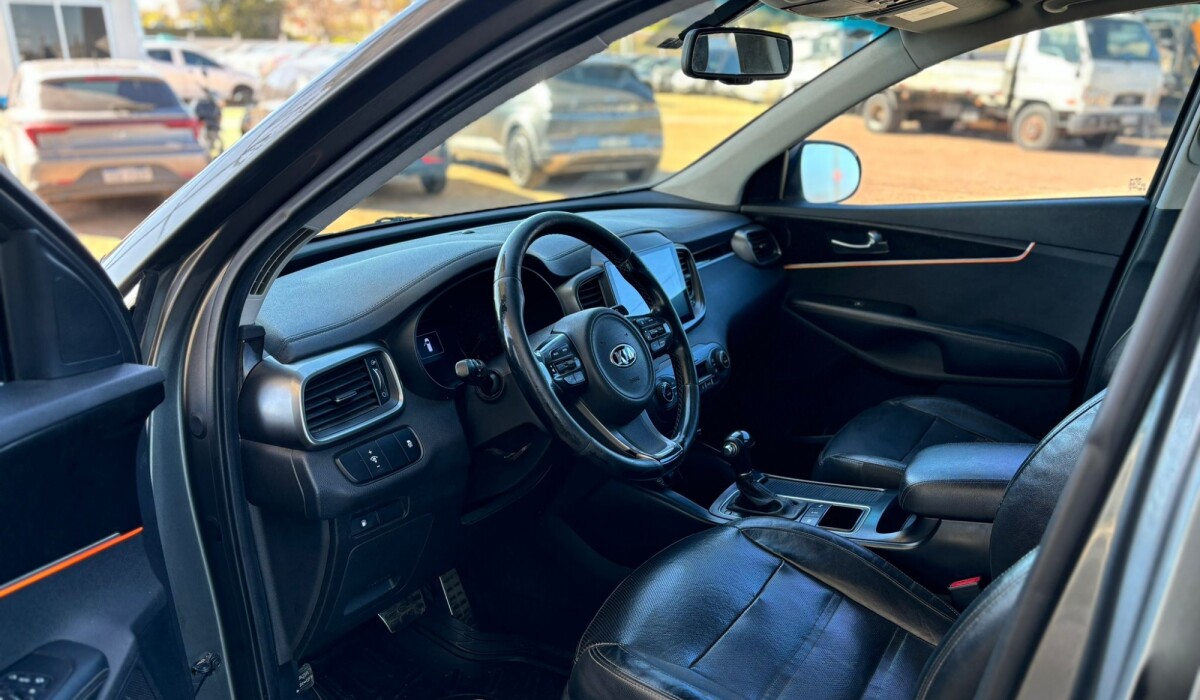 Kia Sorento SX AT 3.4 7Plz - 2016 Kia Sorento SX AT 3.4 7Plz - 2016
