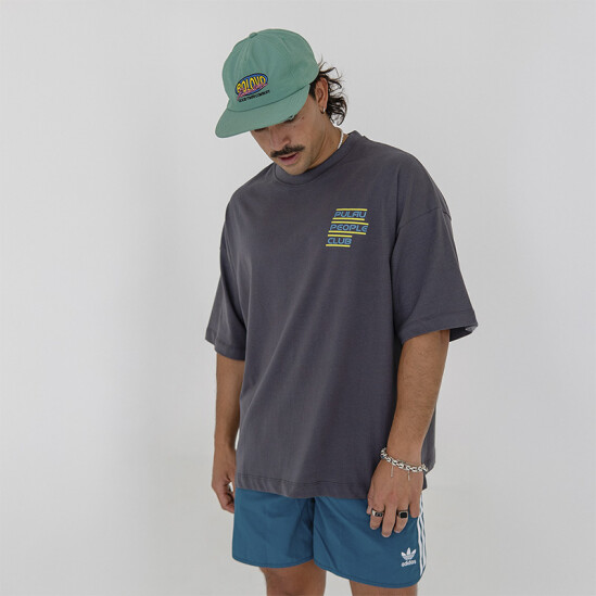 Remera Pulau People Gris