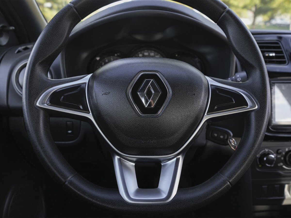 Renault Sandero Life EXCELENTE ESTADO! | Permuta / Financia Renault Sandero Life EXCELENTE ESTADO! | Permuta / Financia
