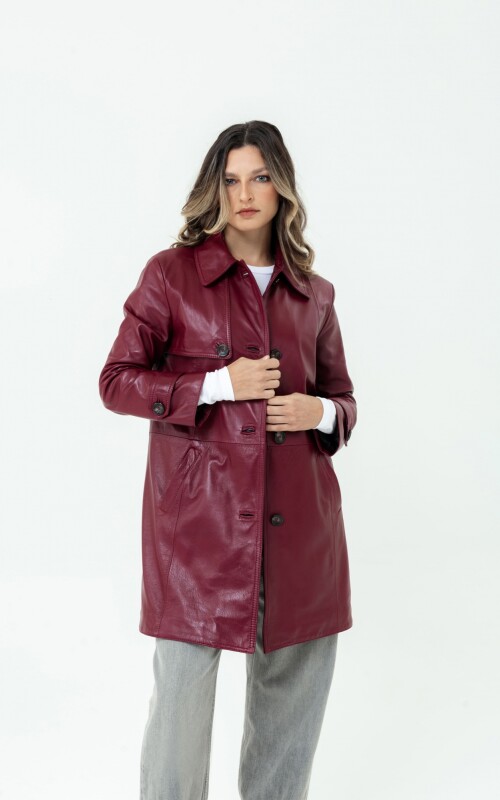 TRENCH CUERO LUA BORDO