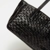 Bolso The Knit Bag en cuero graneado Negro