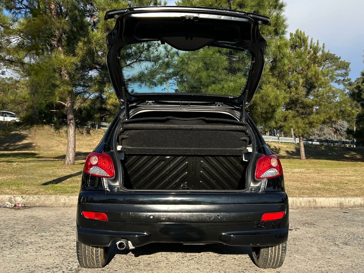 Peugeot 207 Compact One Line 1.4 | Permuta / Financia Peugeot 207 Compact One Line 1.4 | Permuta / Financia