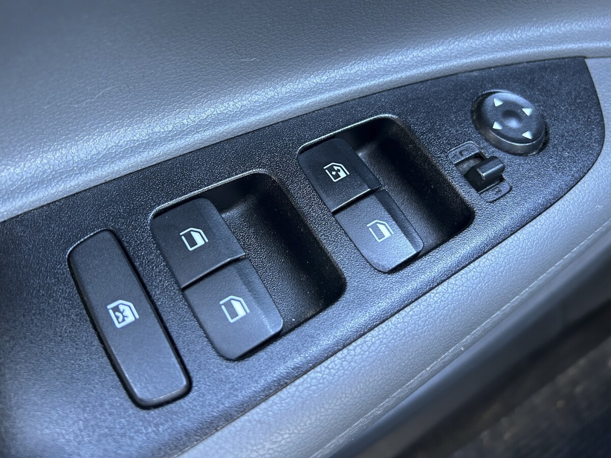 Hyundai HB20 Premium EXCELENTE ESTADO! | Permuta / Financia Hyundai HB20 Premium EXCELENTE ESTADO! | Permuta / Financia