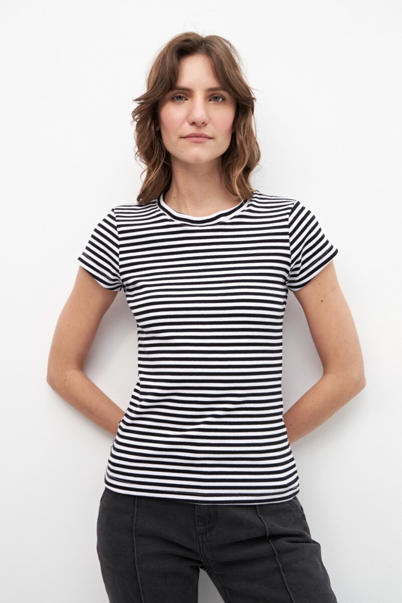 Remera manga corta rayada negro